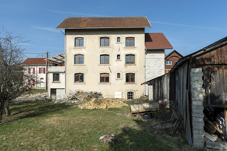 Façade postérieure. © Sonia Dourlot / Région Bourgogne-Franche-Comté, Inventaire du patrimoine - 2019