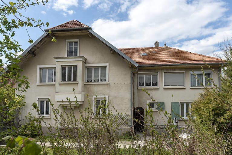 Maison et atelier de fabrication : façade postérieure. © Sonia Dourlot / Région Bourgogne-Franche-Comté, Inventaire du patrimoine - 2019 Maison et atelier de fabrication : façade postérieure. © Sonia Dourlot / Région Bourgogne-Franche-Comté, Inventaire du patrimoine - 2019