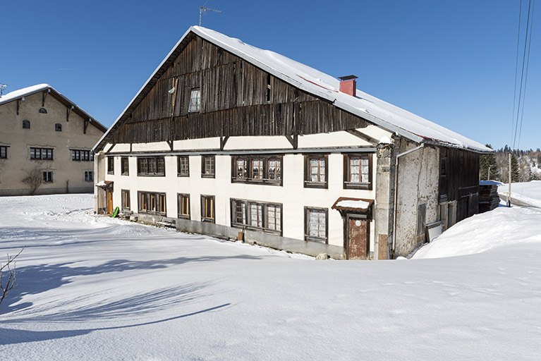 Ferme et atelier d'outillage de Claude François Garnache-Barthod dit le Sergent, aux Seignes, Les Gras. © Sonia Dourlot / Région Bourgogne-Franche-Comté, Inventaire du patrimoine - 2019 Ferme et atelier d'outillage de Claude François Garnache-Barthod dit le Sergent, aux Seignes, Les Gras. © Sonia Dourlot / Région Bourgogne-Franche-Comté, Inventaire du patrimoine - 2019
