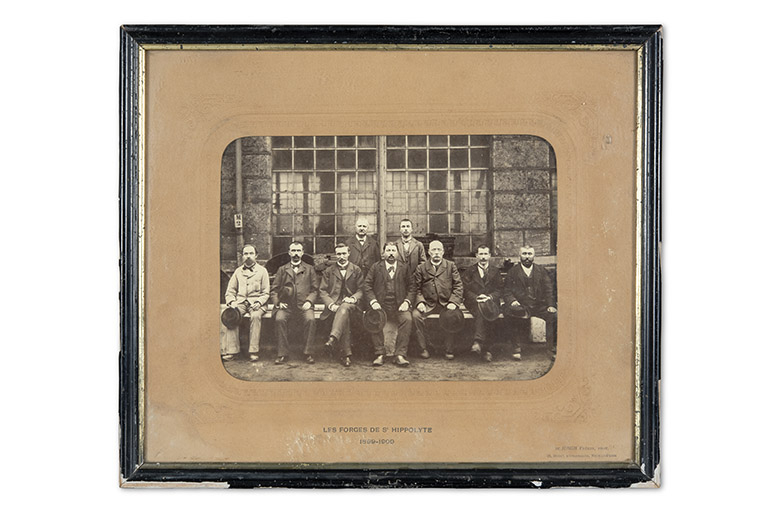 Les forges de Saint-Hippolyte 1899-1900 [portrait de groupe des cadres]. © Sonia Dourlot / Région Bourgogne-Franche-Comté, Inventaire du patrimoine - 2019