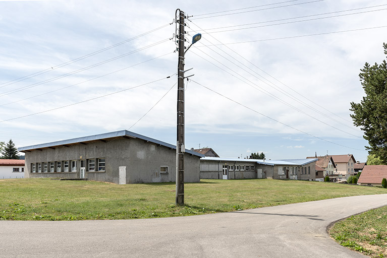 Façades postérieure et latérale droite. © Sonia Dourlot / Région Bourgogne-Franche-Comté, Inventaire du patrimoine - 2019