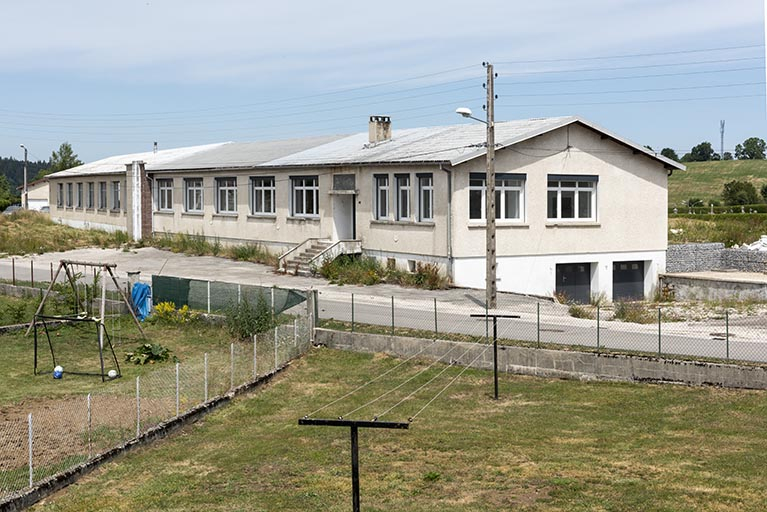 Vue d'ensemble, depuis l'est. © Sonia Dourlot / Région Bourgogne-Franche-Comté, Inventaire du patrimoine - 2019
