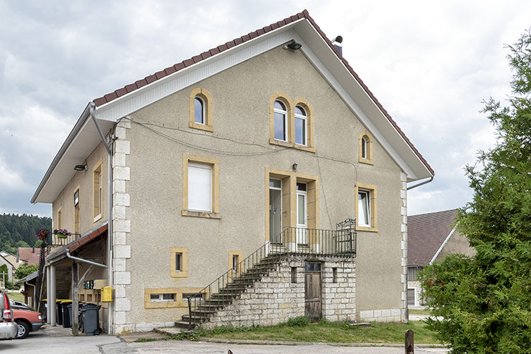 Façade nord, de trois quarts gauche. © Sonia Dourlot / Région Bourgogne-Franche-Comté, Inventaire du patrimoine - 2019