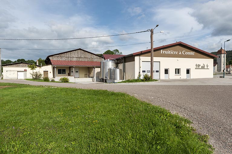 Caves d'affinage de 1970 et 1991 et atelier de 2016. © Sonia Dourlot / Région Bourgogne-Franche-Comté, Inventaire du patrimoine - 2019 Caves d'affinage de 1970 et 1991 et atelier de 2016. © Sonia Dourlot / Région Bourgogne-Franche-Comté, Inventaire du patrimoine - 2019