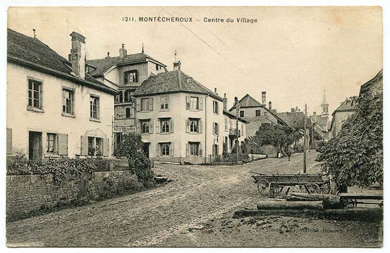 1211. Montécheroux - Centre du village, 1er quart 20e siècle [avant 1921]. © Laurent Poupard / Région Bourgogne-Franche-Comté, Inventaire du patrimoine - 2019