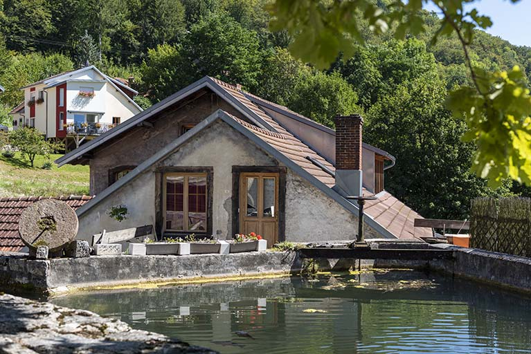 Usine : 1er corps de bâtiment, vu du nord-ouest. © Sonia Dourlot / Région Bourgogne-Franche-Comté, Inventaire du patrimoine - 2019
