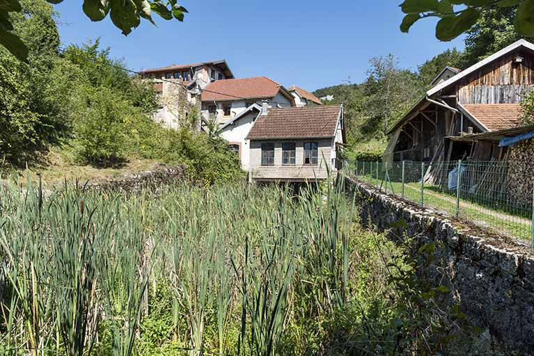 Vue d'ensemble, depuis le sud. © Sonia Dourlot / Région Bourgogne-Franche-Comté, Inventaire du patrimoine - 2019