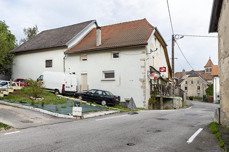 Façade latérale gauche. © Sonia Dourlot / Région Bourgogne-Franche-Comté, Inventaire du patrimoine - 2019 Façade latérale gauche. © Sonia Dourlot / Région Bourgogne-Franche-Comté, Inventaire du patrimoine - 2019