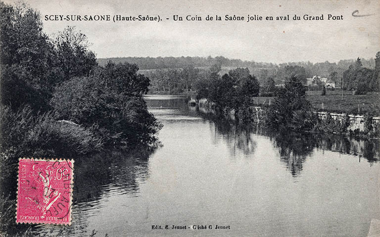 La Saône en aval du pont, carte postale. © Jérôme Mongreville / Région Bourgogne-Franche-Comté, Inventaire du patrimoine - 2019 La Saône en aval du pont, carte postale. © Jérôme Mongreville / Région Bourgogne-Franche-Comté, Inventaire du patrimoine - 2019