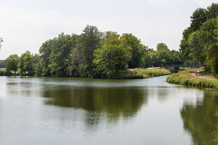 Entrée de la dérivation en direction du tunnel de Savoyeux et la porte de garde de Seveux. © Jérôme Mongreville / Région Bourgogne-Franche-Comté, Inventaire du patrimoine - 2020