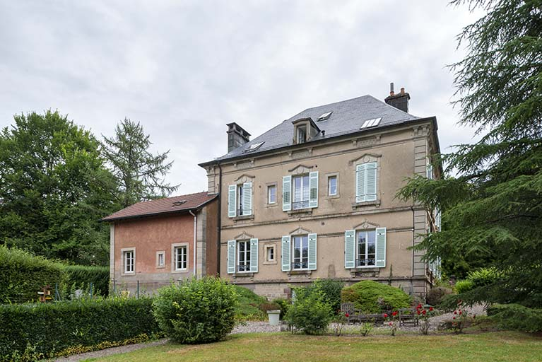 demeure © Jérôme Mongreville / Région Bourgogne-Franche-Comté, Inventaire du patrimoine - 2020 demeure © Jérôme Mongreville / Région Bourgogne-Franche-Comté, Inventaire du patrimoine - 2020