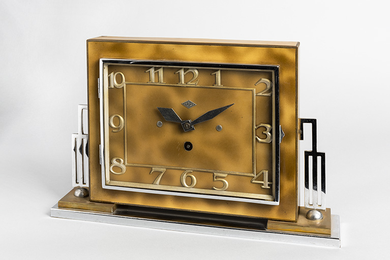 Pendule, 1ère moitié 20e siècle. (Musée Japy, Beaucourt) © Sonia Dourlot / Région Bourgogne-Franche-Comté, Inventaire du patrimoine - 2020