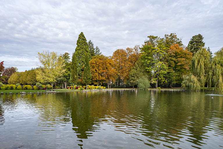 parc © Jérôme Mongreville / Région Bourgogne-Franche-Comté, Inventaire du patrimoine - 2021 parc © Jérôme Mongreville / Région Bourgogne-Franche-Comté, Inventaire du patrimoine - 2021