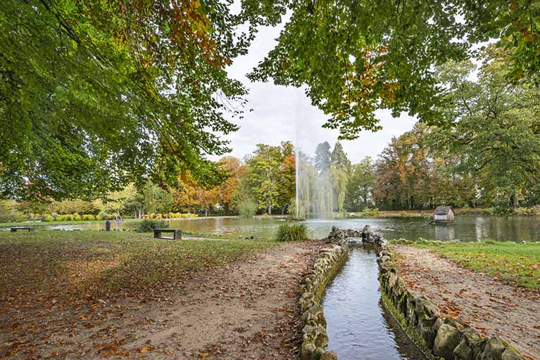 parc © Jérôme Mongreville / Région Bourgogne-Franche-Comté, Inventaire du patrimoine - 2021 parc © Jérôme Mongreville / Région Bourgogne-Franche-Comté, Inventaire du patrimoine - 2021