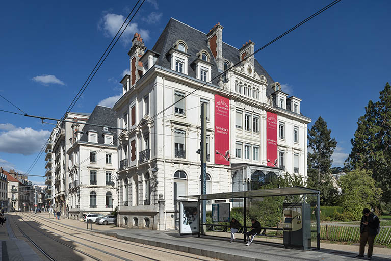hôtel de voyageurs © Jérôme Mongreville / Région Bourgogne-Franche-Comté, Inventaire du patrimoine - 2022  hôtel de voyageurs © Jérôme Mongreville / Région Bourgogne-Franche-Comté, Inventaire du patrimoine - 2022