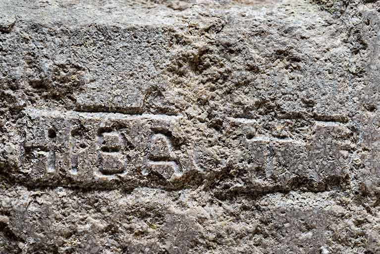 fontaine © Jérôme Mongreville / Région Bourgogne-Franche-Comté, Inventaire du patrimoine - 2022  fontaine © Jérôme Mongreville / Région Bourgogne-Franche-Comté, Inventaire du patrimoine - 2022