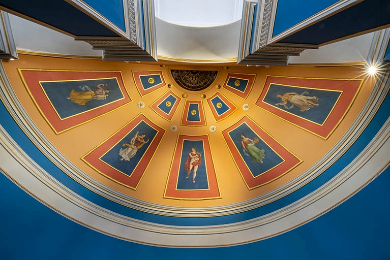 peinture monumentale © Jérôme Mongreville / Région Bourgogne-Franche-Comté, Inventaire du patrimoine - 2022  peinture monumentale © Jérôme Mongreville / Région Bourgogne-Franche-Comté, Inventaire du patrimoine - 2022