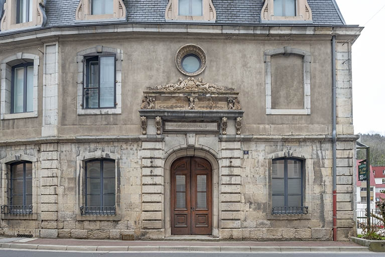 hôtel de voyageurs © Jérôme Mongreville / Région Bourgogne-Franche-Comté, Inventaire du patrimoine - 2022  hôtel de voyageurs © Jérôme Mongreville / Région Bourgogne-Franche-Comté, Inventaire du patrimoine - 2022