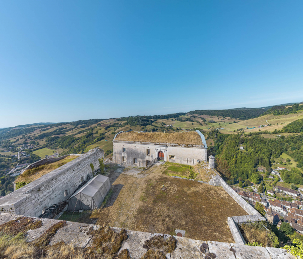 fort © Thierry Kuntz / Région Bourgogne-Franche-Comté, Inventaire du patrimoine - 2022  fort © Thierry Kuntz / Région Bourgogne-Franche-Comté, Inventaire du patrimoine - 2022