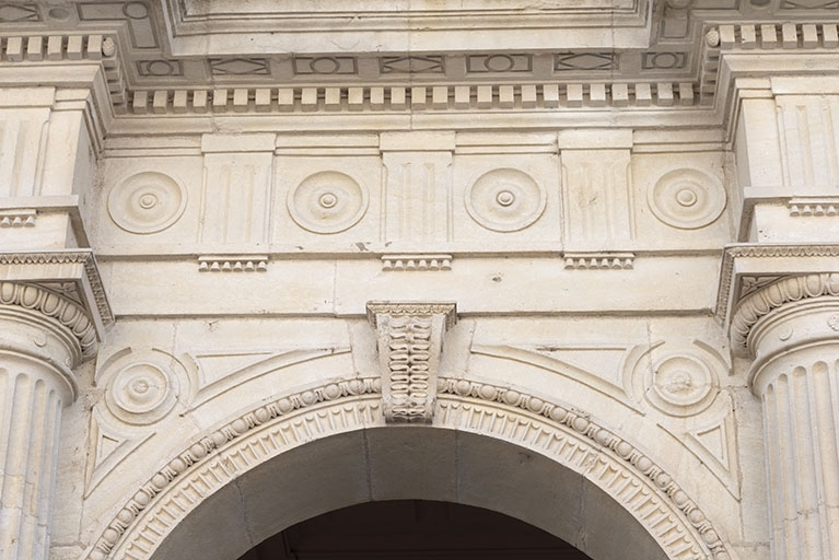 théâtre © Jérôme Mongreville / Région Bourgogne-Franche-Comté, Inventaire du patrimoine - 2022  théâtre © Jérôme Mongreville / Région Bourgogne-Franche-Comté, Inventaire du patrimoine - 2022