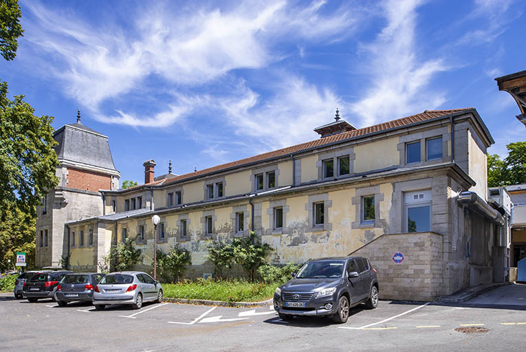 établissement thermal © Jérôme Mongreville / Région Bourgogne-Franche-Comté, Inventaire du patrimoine - 2022  établissement thermal © Jérôme Mongreville / Région Bourgogne-Franche-Comté, Inventaire du patrimoine - 2022