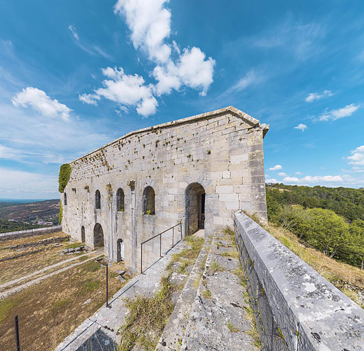 fort édifice fortifié © Thierry Kuntz / Région Bourgogne-Franche-Comté, Inventaire du patrimoine - 2022  fort édifice fortifié © Thierry Kuntz / Région Bourgogne-Franche-Comté, Inventaire du patrimoine - 2022