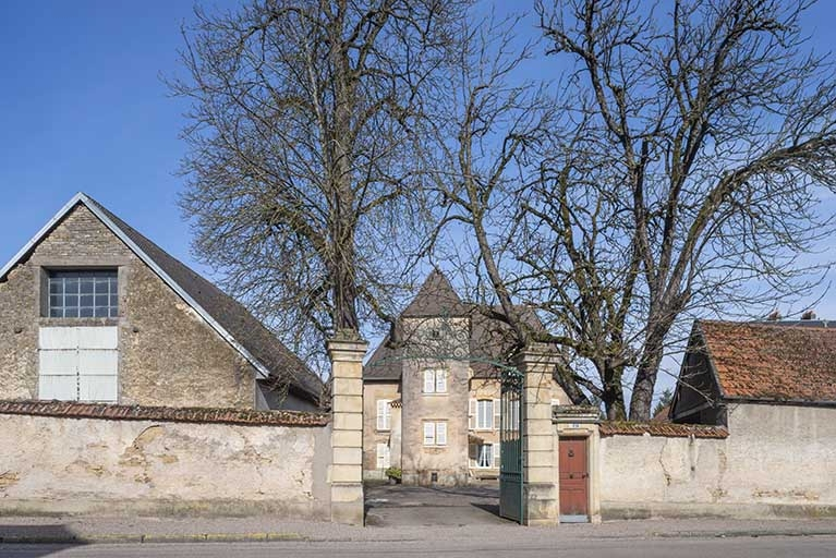 maison © Jérôme Mongreville / Région Bourgogne-Franche-Comté, Inventaire du patrimoine - 2022  maison © Jérôme Mongreville / Région Bourgogne-Franche-Comté, Inventaire du patrimoine - 2022