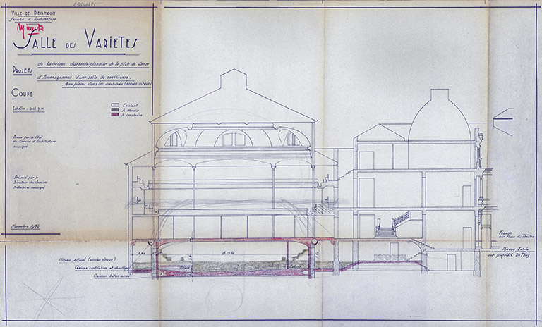 salle de spectacle © Laurent Poupard / Région Bourgogne-Franche-Comté, Inventaire du patrimoine - 2023  salle de spectacle © Laurent Poupard / Région Bourgogne-Franche-Comté, Inventaire du patrimoine - 2023