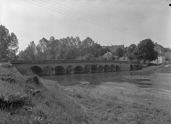 Pont sur l'Armançon (pont routier). © Région Bourgogne-Franche-Comté, Inventaire du patrimoine