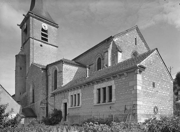 Façade latérale droite et sacristie. © Région Bourgogne-Franche-Comté, Inventaire du patrimoine