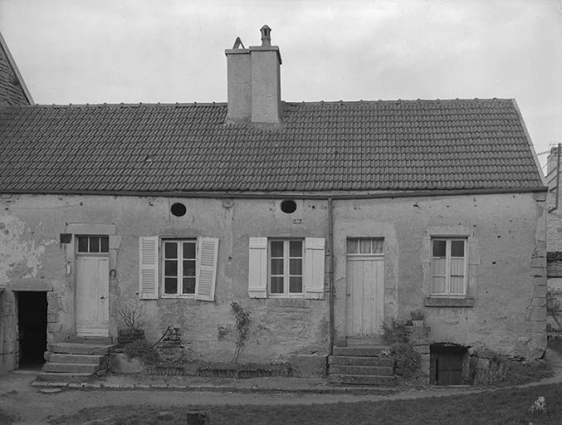 Façades sur cour. © Région Bourgogne-Franche-Comté, Inventaire du patrimoine