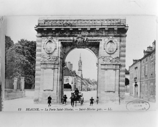  La Porte Saint-Nicolas [côté ville]. © Région Bourgogne-Franche-Comté, Inventaire du patrimoine