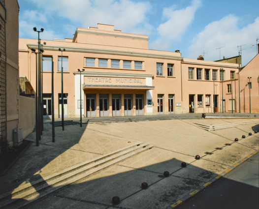 Façade en 1996. © Région Bourgogne-Franche-Comté, Inventaire du patrimoine Façade en 1996. © Région Bourgogne-Franche-Comté, Inventaire du patrimoine