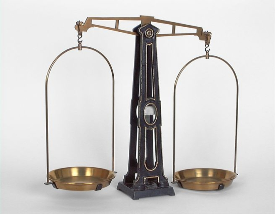 Une des deux balances identiques. © Région Bourgogne-Franche-Comté, Inventaire du patrimoine