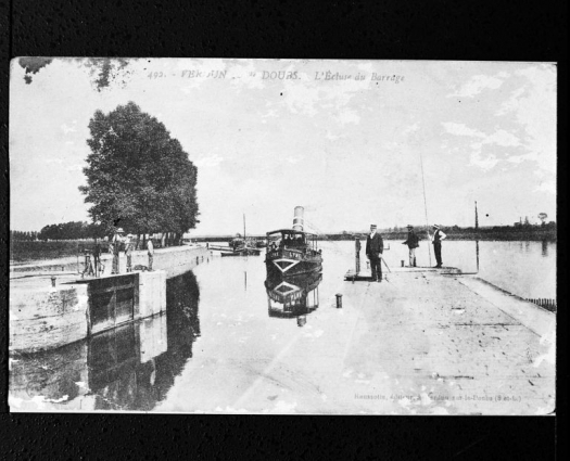 L'écluse du barrage, carte postale ancienne. © Région Bourgogne-Franche-Comté, Inventaire du patrimoine