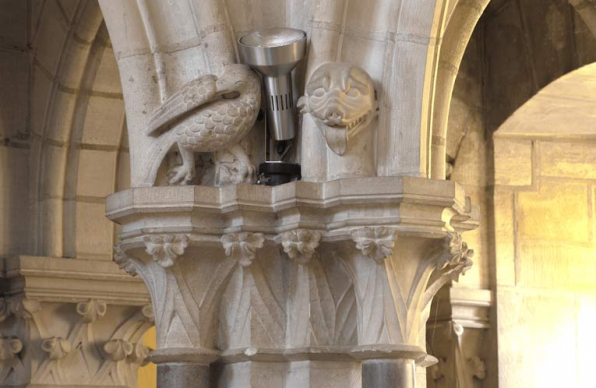 Bâtiment du réfectoire : réfectoire néo-gothique, décor sculpté. © Région Bourgogne-Franche-Comté, Inventaire du patrimoine