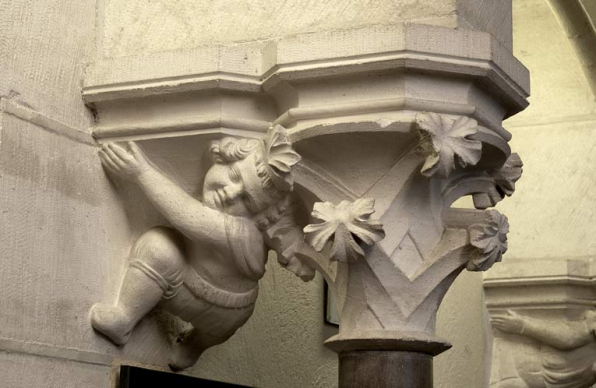 Bâtiment du réfectoire : partie sud du bâtiment, galerie basse : décor néo-gothique. © Région Bourgogne-Franche-Comté, Inventaire du patrimoine