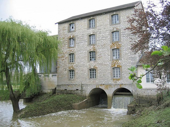 Vue d'ensemble de la façade postérieure. © Ecomusée de la Bresse Bourguignonne