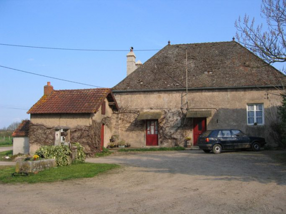 Vue d'ensemble de la façade de l'habitation. © Ecomusée de la Bresse Bourguignonne