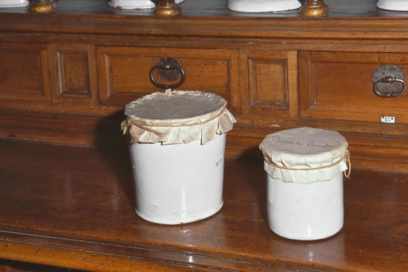 Vue de 2 pots. © Région Bourgogne-Franche-Comté, Inventaire du patrimoine