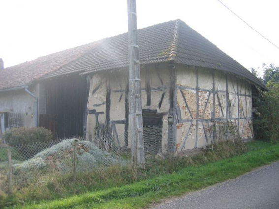 Vue de la partie droite de la façade. © Ecomusée de la Bresse Bourguignonne