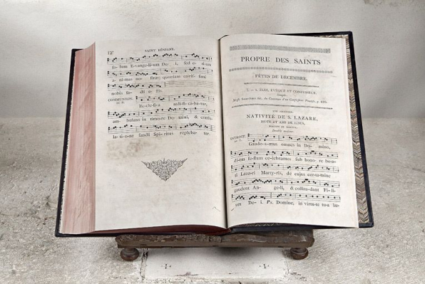 Première page du Propre des saints. © Région Bourgogne-Franche-Comté, Inventaire du patrimoine