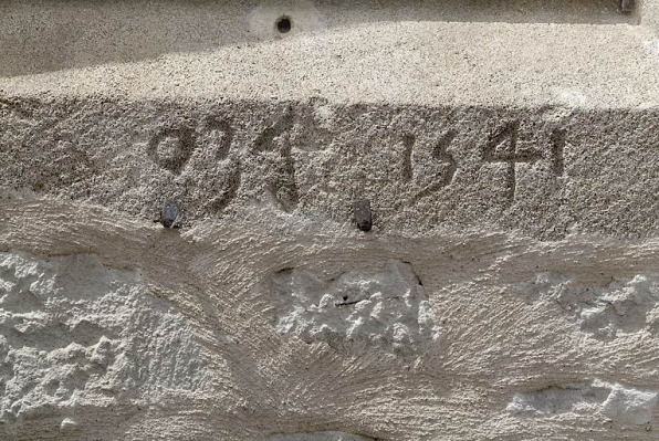 Détail de l'inscription. © Région Bourgogne-Franche-Comté, Inventaire du patrimoine