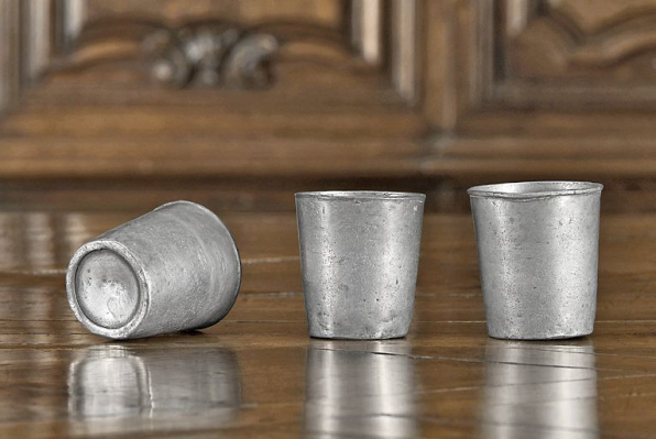 Vue d'ensemble des timbales n° 02/00404, 1, 2 et 6. © Région Bourgogne-Franche-Comté, Inventaire du patrimoine