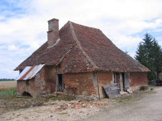 Vue d'ensemble de la façade postérieure. © Région Bourgogne-Franche-Comté, Inventaire du patrimoine