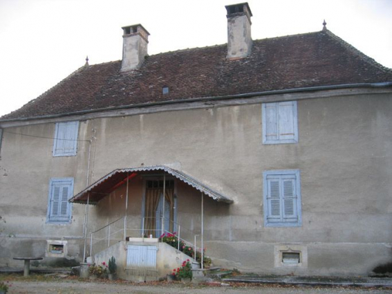 Vue d'ensemble de la façade de l'habitation. © Région Bourgogne-Franche-Comté, Inventaire du patrimoine