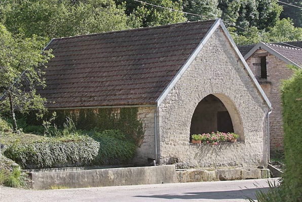Vue de trois quarts. © Région Bourgogne-Franche-Comté, Inventaire du patrimoine
