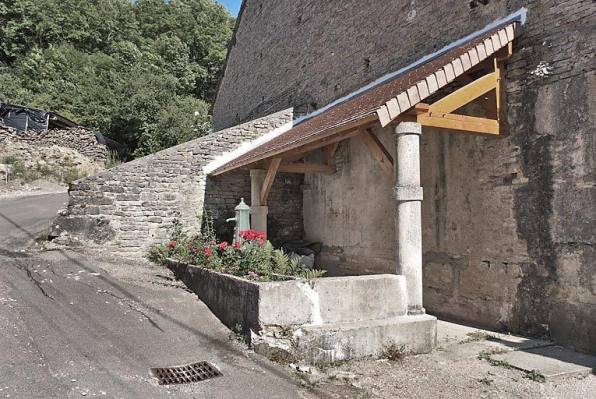 Vue de trois quarts. © Région Bourgogne-Franche-Comté, Inventaire du patrimoine