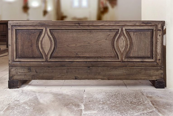 Porte d'armoire remployée en dossier (?). © Région Bourgogne-Franche-Comté, Inventaire du patrimoine