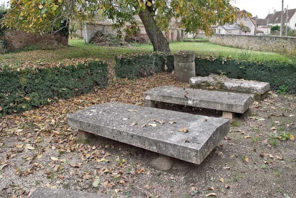 Ancien cimetière des soeurs. © Région Bourgogne-Franche-Comté, Inventaire du patrimoine